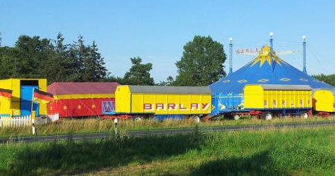 Großcircus BARLAY in Strasburg (Um.) zu Gast
